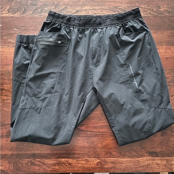 Alphalete Studio Jogger Pants - Picture 2 of 7